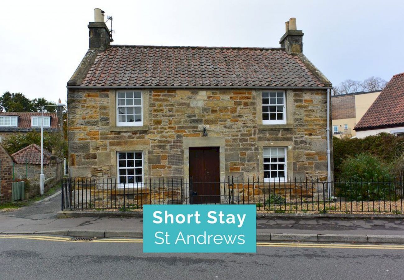 Ferienwohnung in St Andrews - Quirky Cottage in the Heart of St Andrews