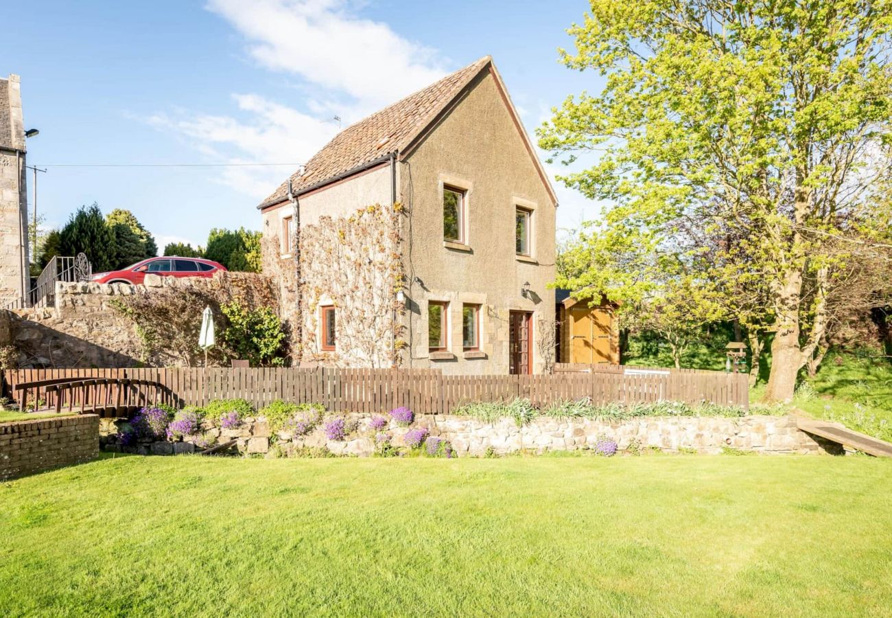 Landhaus in Dunino - The Old Mill Cottage - 10 Mins to St Andrews