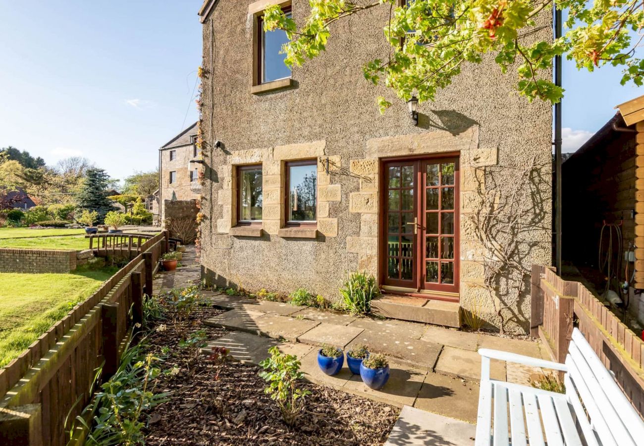 Landhaus in Dunino - The Old Mill Cottage - 10 Mins to St Andrews