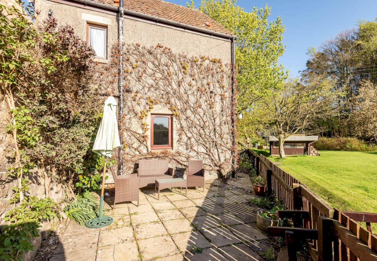 Landhaus in Dunino - The Old Mill Cottage - 10 Mins to St Andrews