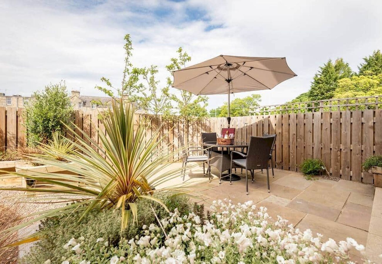 Ferienwohnung in St Andrews - Square Green (No 11) | Garden