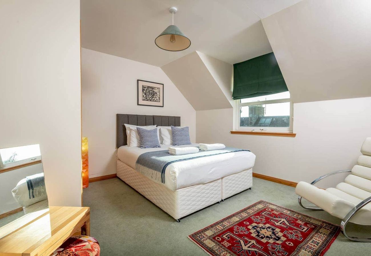 Ferienhaus in St Andrews - Dempster Lodge nr Old Course - Sleeps 10 | Parking