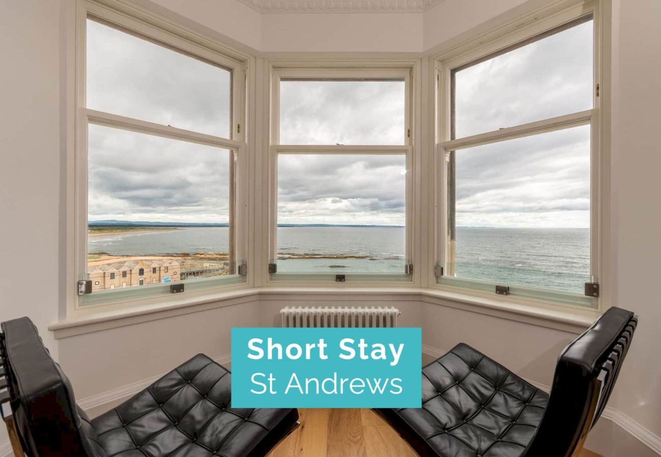 Ferienwohnung in St Andrews - Luxury Penthouse on The Scores | Stunning Views