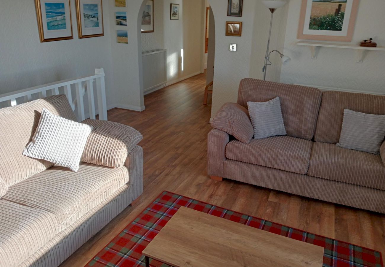 Ferienhaus in Elie - Stonesthrow Elie | 2 Mins to Beach | Free Parking