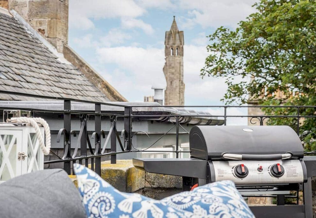 Ferienwohnung in St Andrews - Deluxe Penthouse Apartment w Roof Terrace
