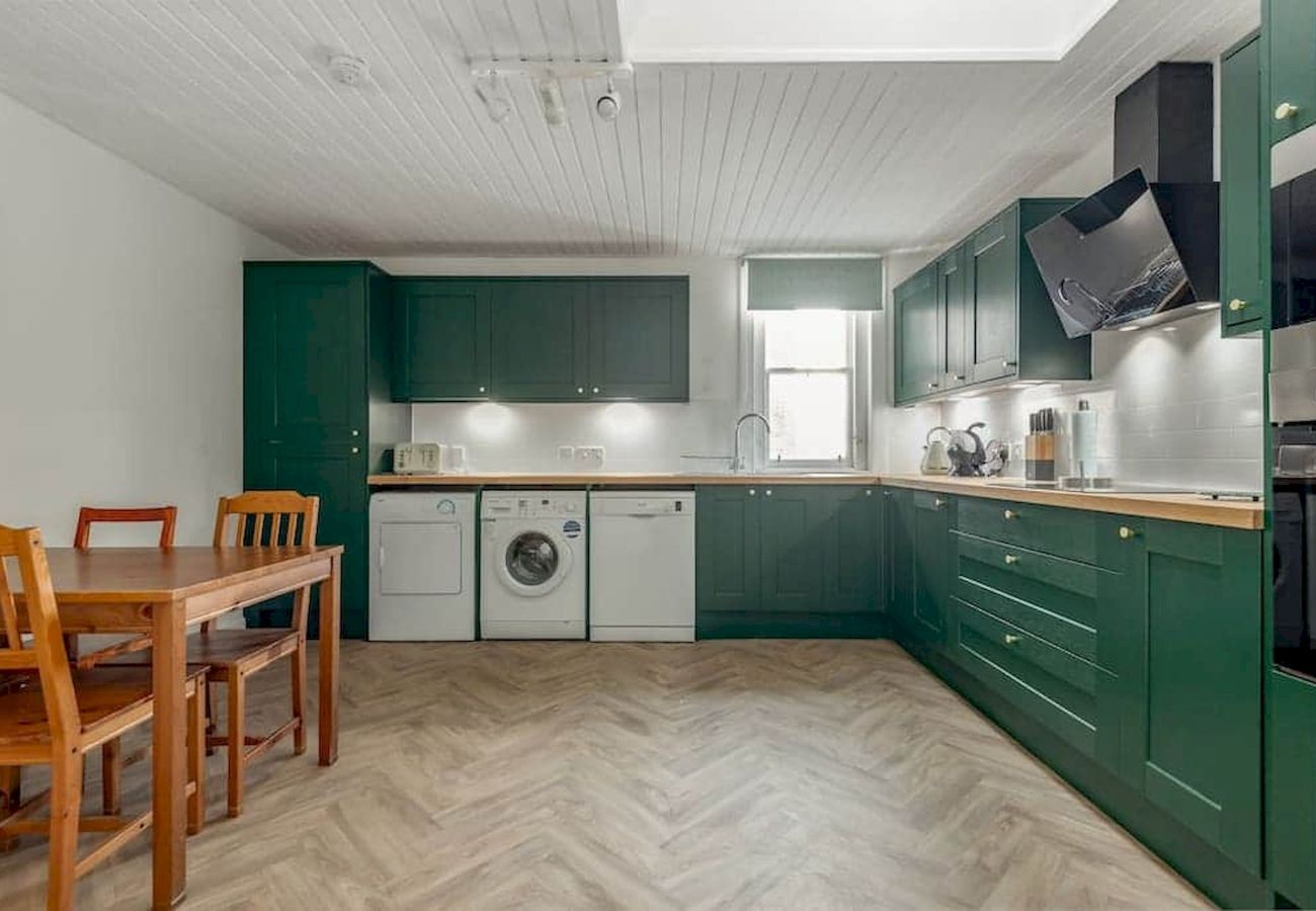 Ferienwohnung in St Andrews - The Cross Keys Market Street Apartment | Sleeps 6