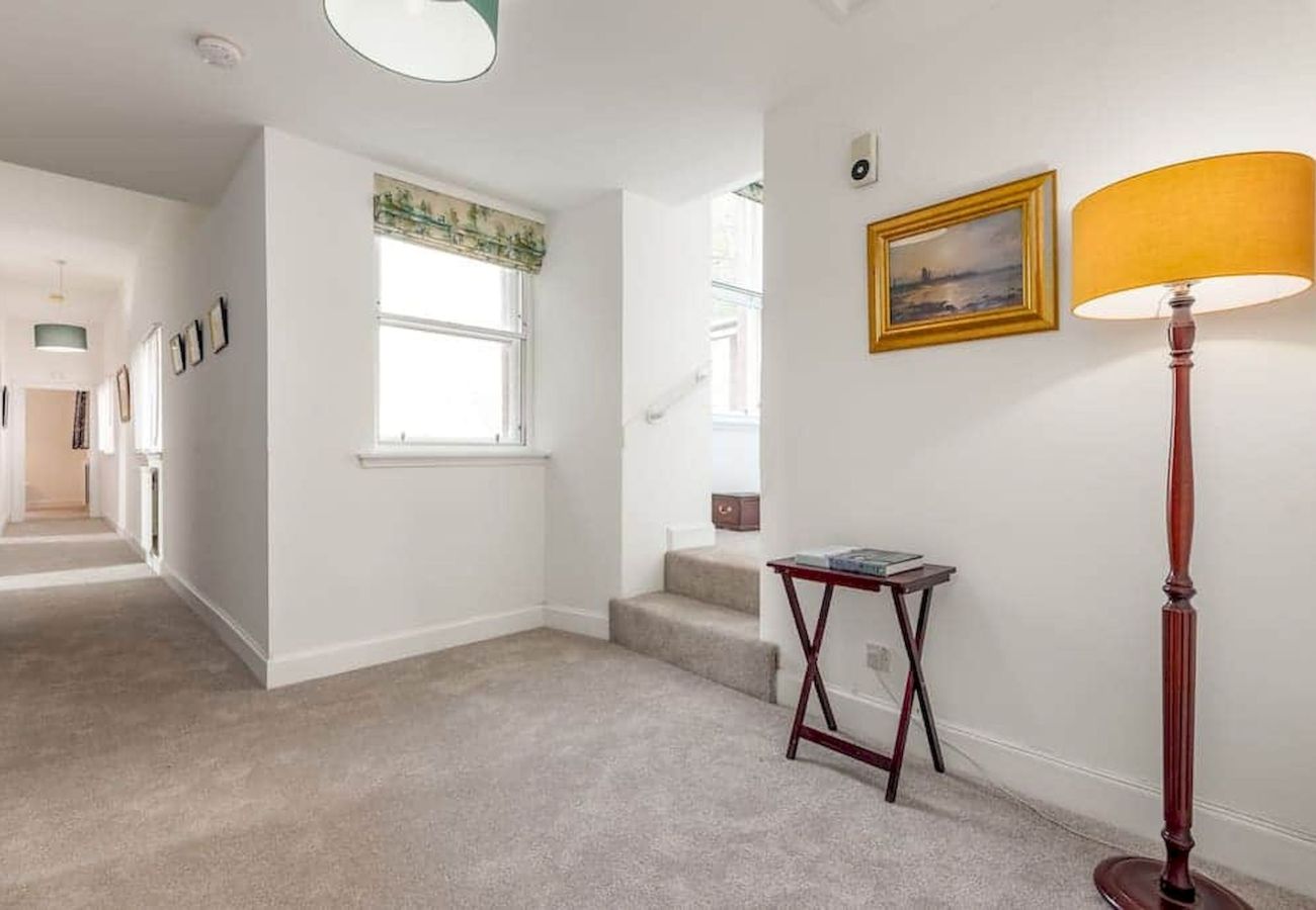 Ferienwohnung in St Andrews - The Cross Keys Market Street Apartment | Sleeps 6