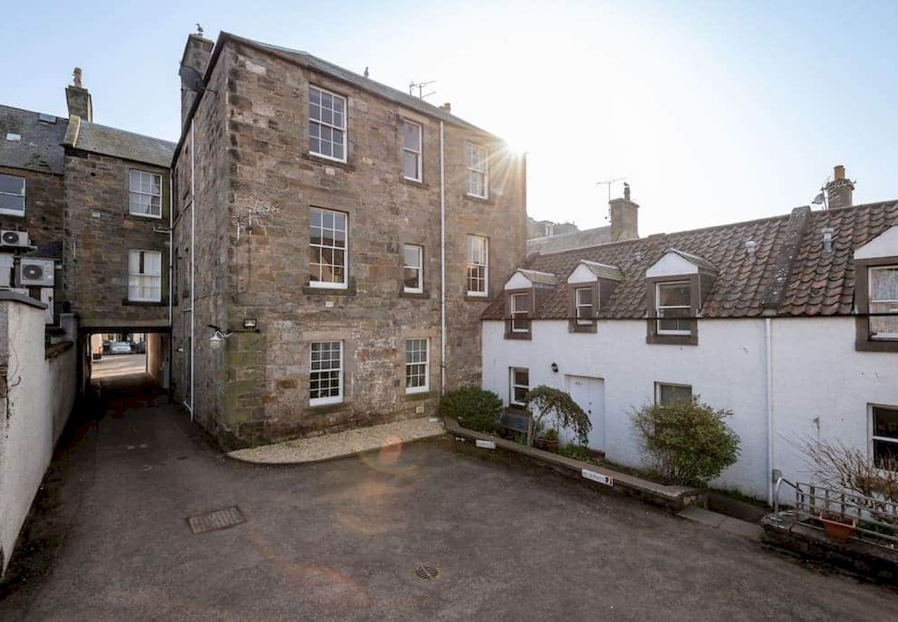 Ferienwohnung in St Andrews - The Cross Keys Market Street Apartment | Sleeps 6