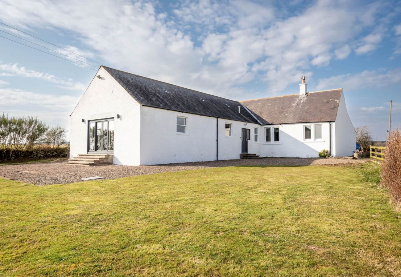 Ferienhaus in Anstruther - Firthview - Luxury 4 Bed/4 Bath  - near Cow Shed