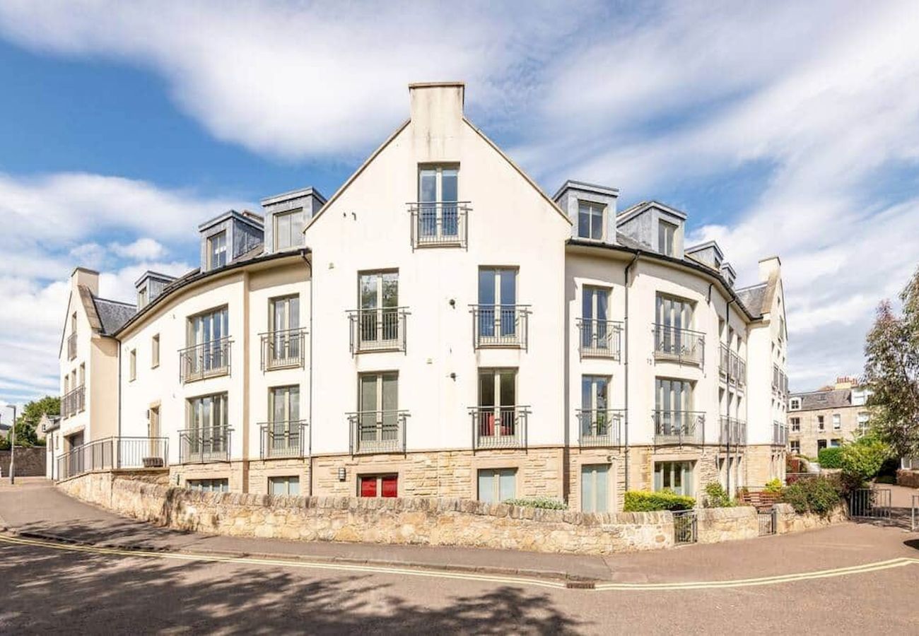 Ferienwohnung in St Andrews - The Argyle Apartment | Luxury | Central | Parking