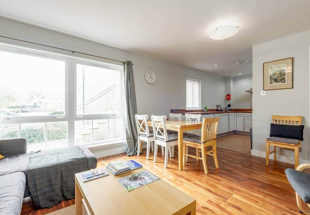 Ferienwohnung in St Andrews - The Southfield Apartment - 3 Bed/2 Bath - Parking