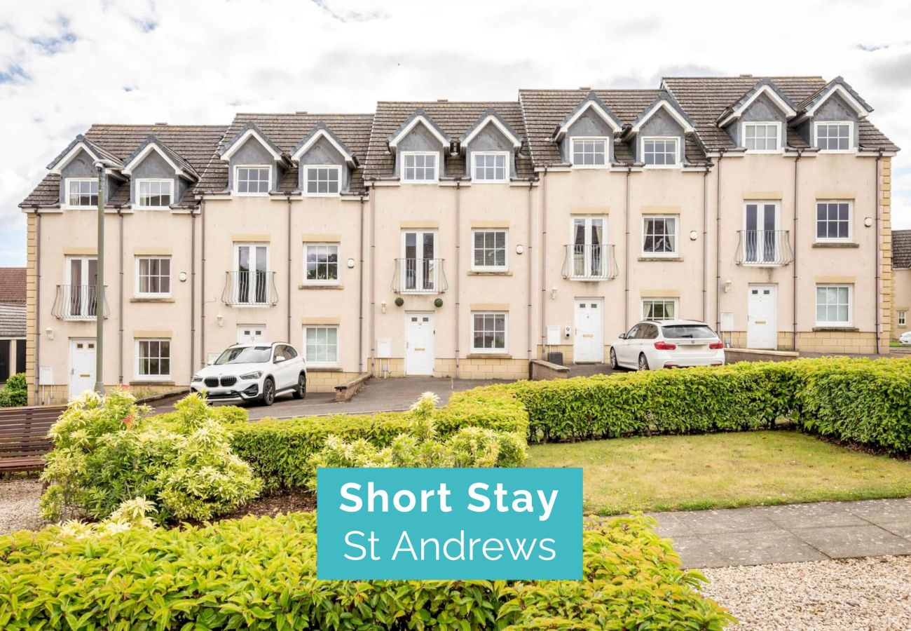 Stadthaus in St Andrews - Chambers Place - 4 Bed - 3 Bath