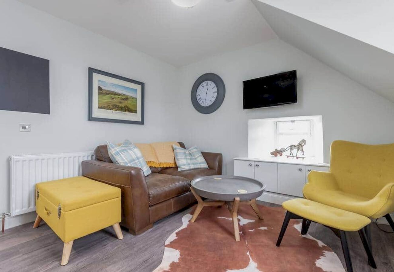 Ferienwohnung in St Andrews - Luxury Penthouse Apartment on South Street