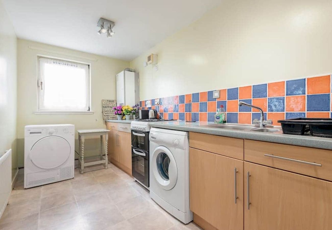 Ferienwohnung in St Andrews - Eddie Court - Central 2 Bed Apartment - Parking