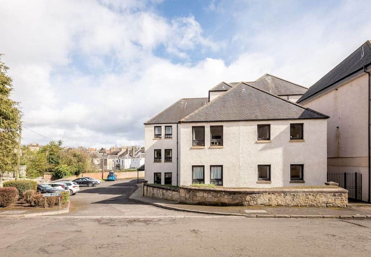 Ferienwohnung in St Andrews - Eddie Court - Central 2 Bed Apartment - Parking