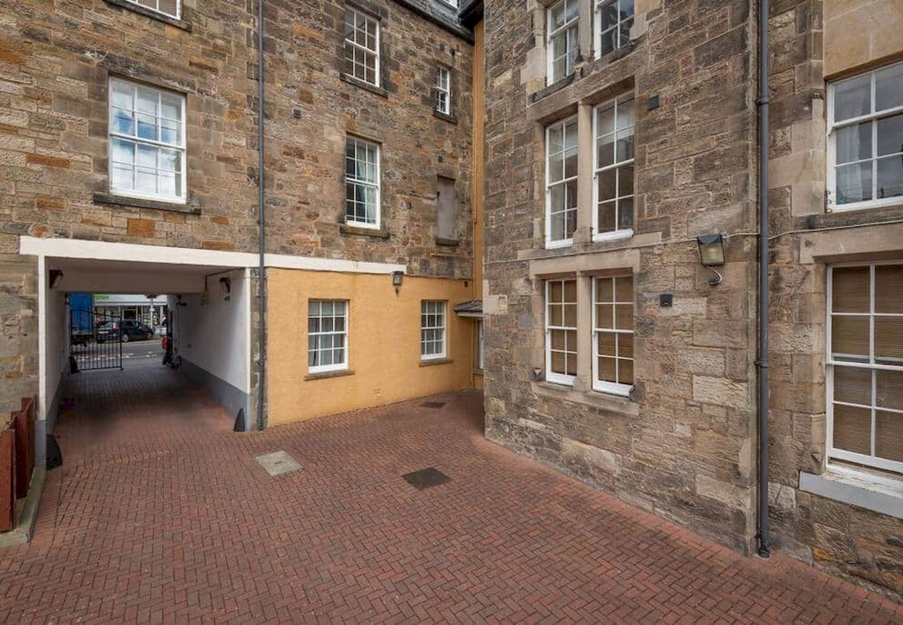 Ferienwohnung in St Andrews - Flat 2 Southgait Hall - Central 2 Bed Apt with Par