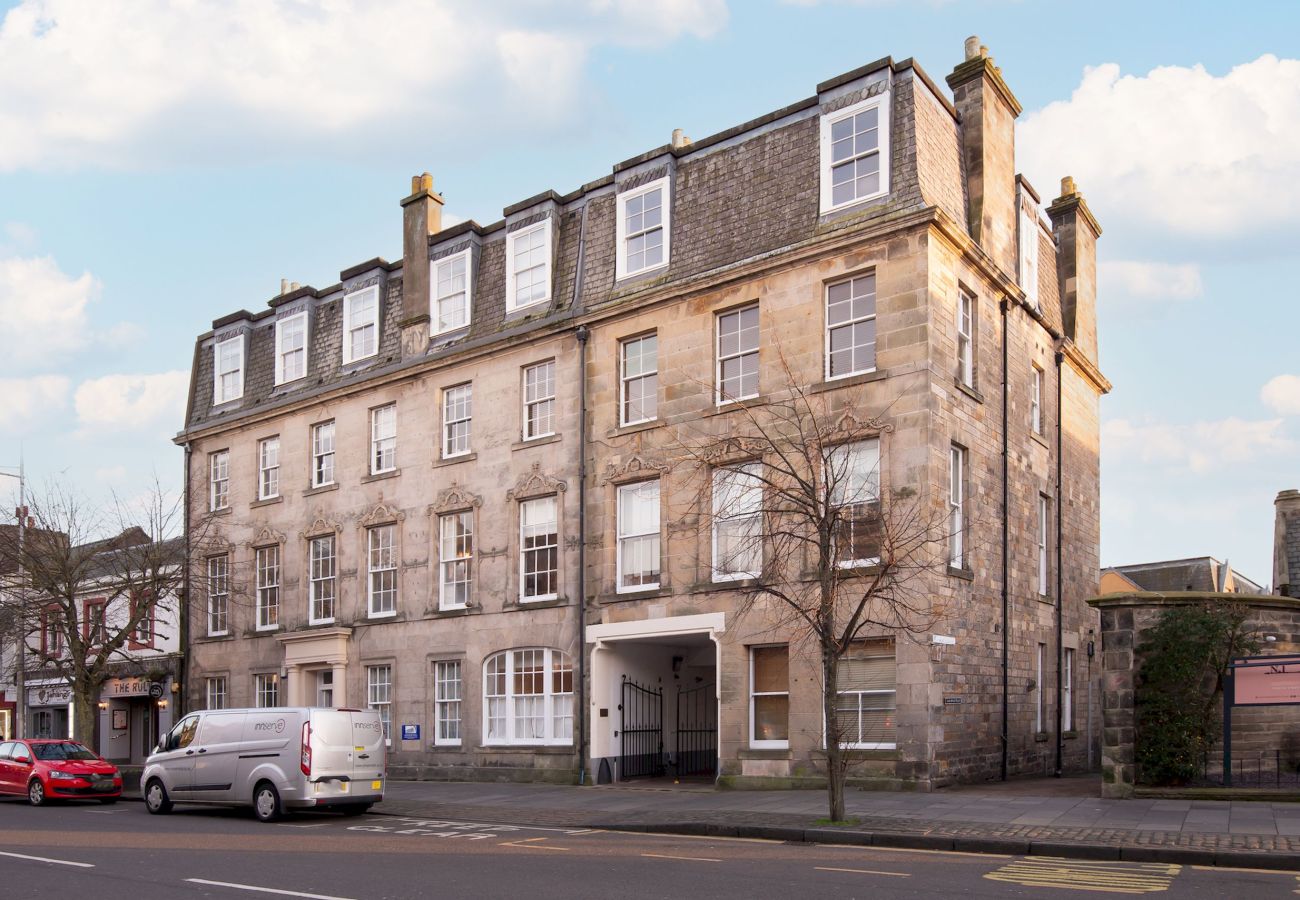 Ferienwohnung in St Andrews - Flat 2 Southgait Hall - Central 2 Bed Apt with Par