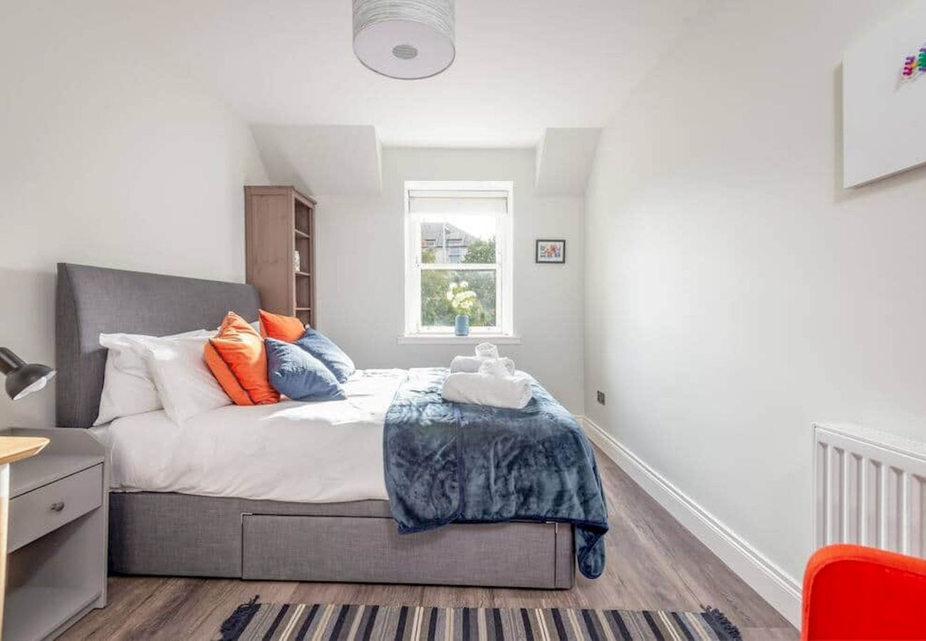 Ferienwohnung in St Andrews - Stylish Apartment | Sleeps 4 | South Street St And