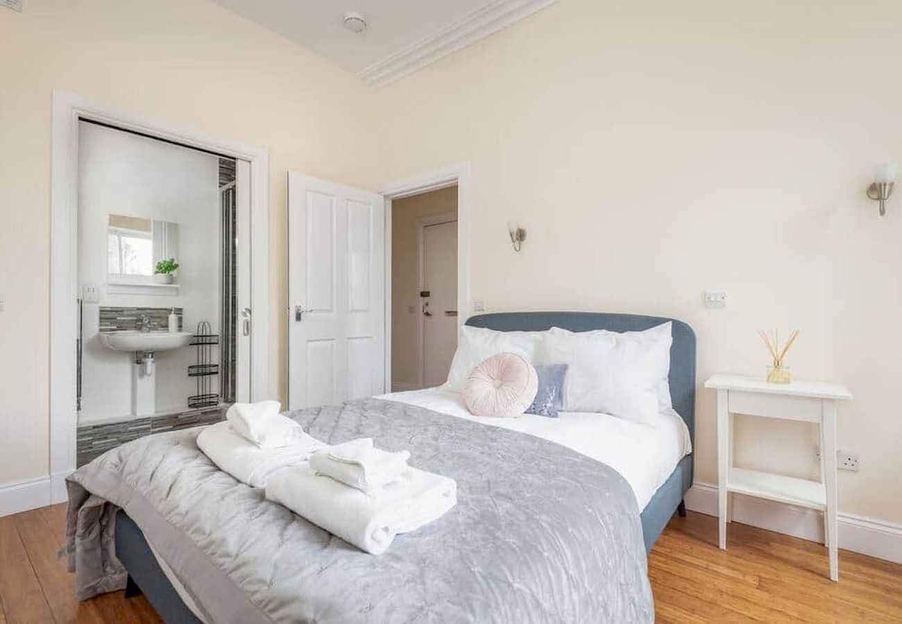 Ferienwohnung in St Andrews - Skye Sands | Central Apartment near The Old Course