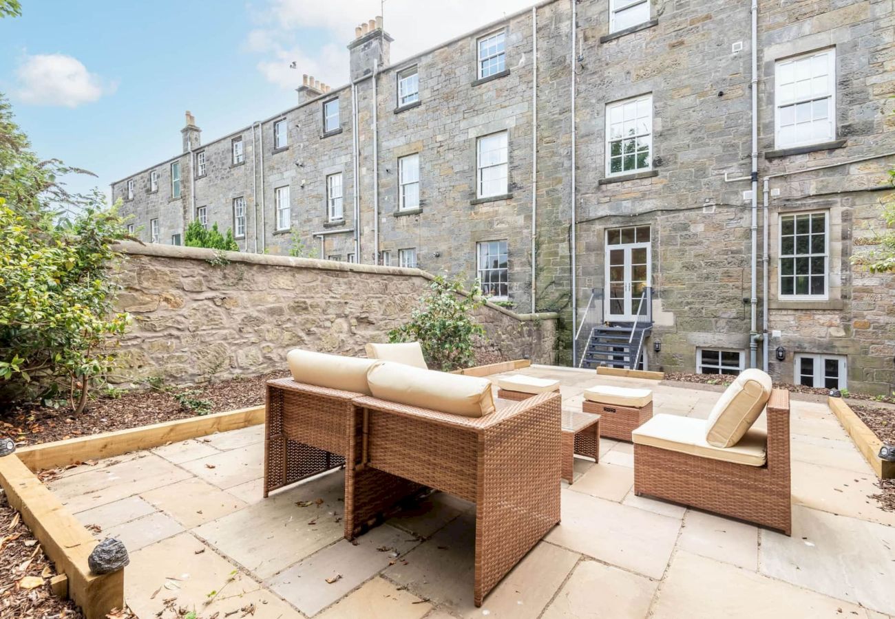 Ferienwohnung in St Andrews - Skye Sands | Swilken Garden Residence