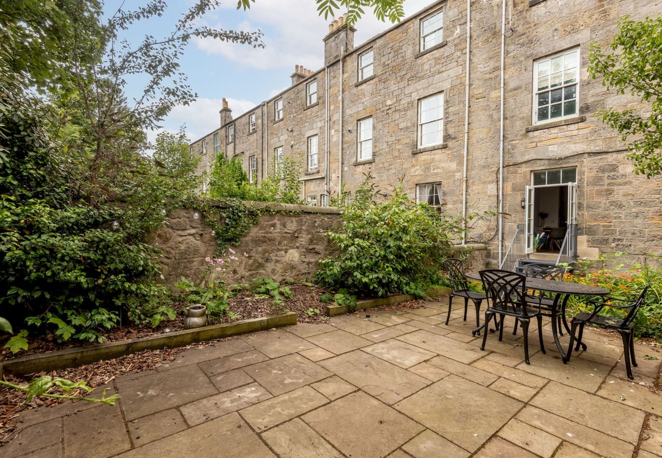 Ferienwohnung in St Andrews - Skye Sands | Swilken Garden Residence