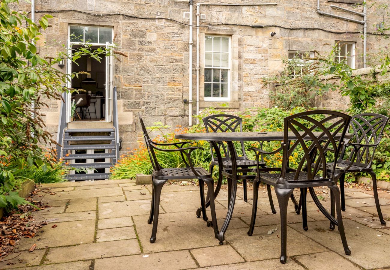 Ferienwohnung in St Andrews - Skye Sands | Swilken Garden Residence
