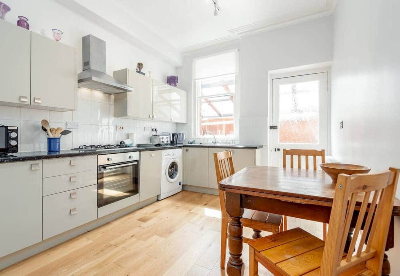 Ferienwohnung in St Andrews - Murray Place - Central 2 Bed Apt