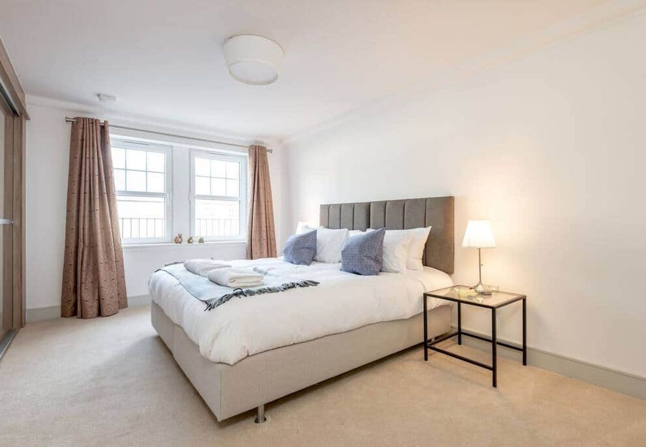 Ferienwohnung in St Andrews - Kinness House | Luxury Apartment | Free Parking