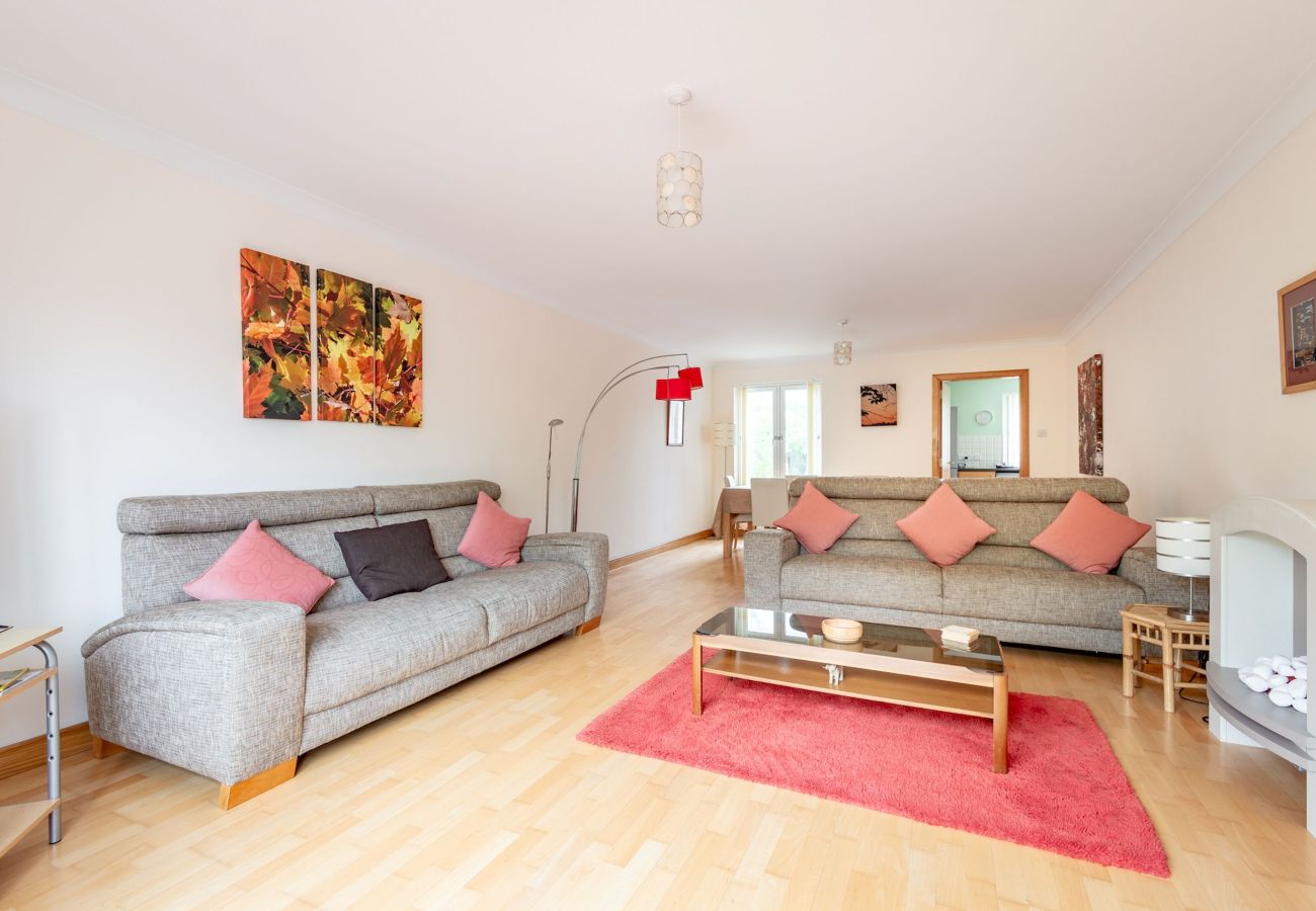 Ferienhaus in St Andrews - Kinnessburn Villa | Parking | St Andrews