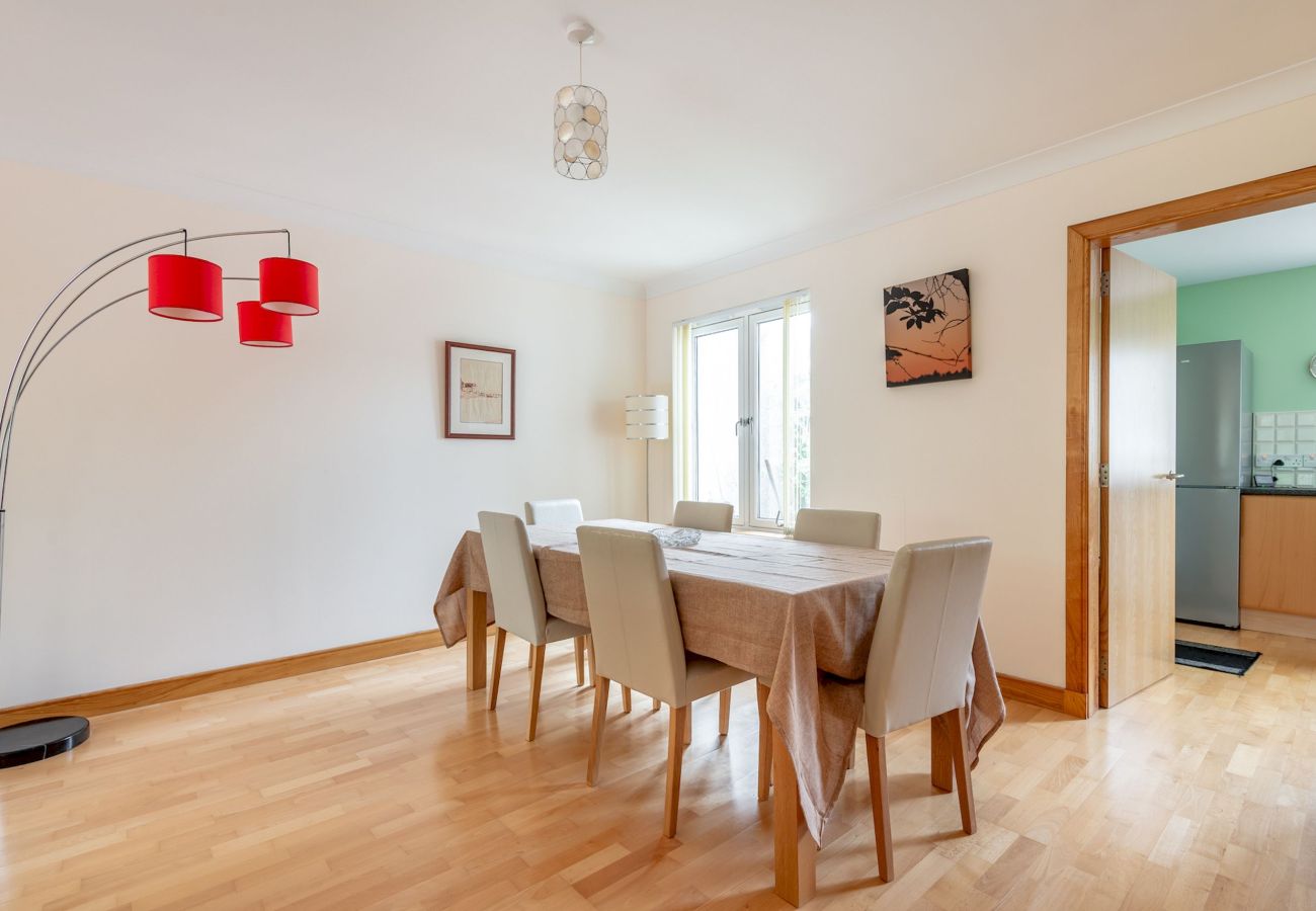 Ferienhaus in St Andrews - Kinnessburn Villa | Parking | St Andrews