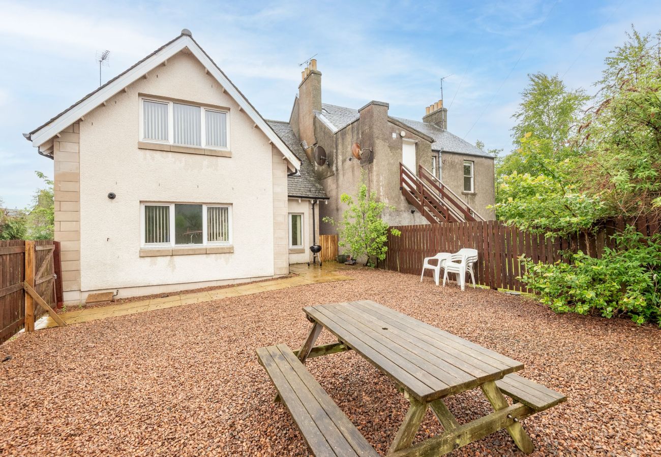 Ferienhaus in St Andrews - Kinnessburn Villa | Parking | St Andrews