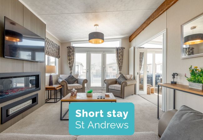 Mobile home in Cameron - Lodge No 93 | Hot Tub | Stewart's Resort Cameron