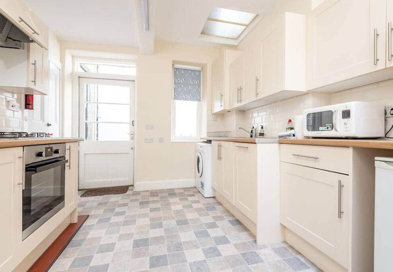 Ferienwohnung in St Andrews - Skye Sands | Westview House - 3 Bedrooms - Central