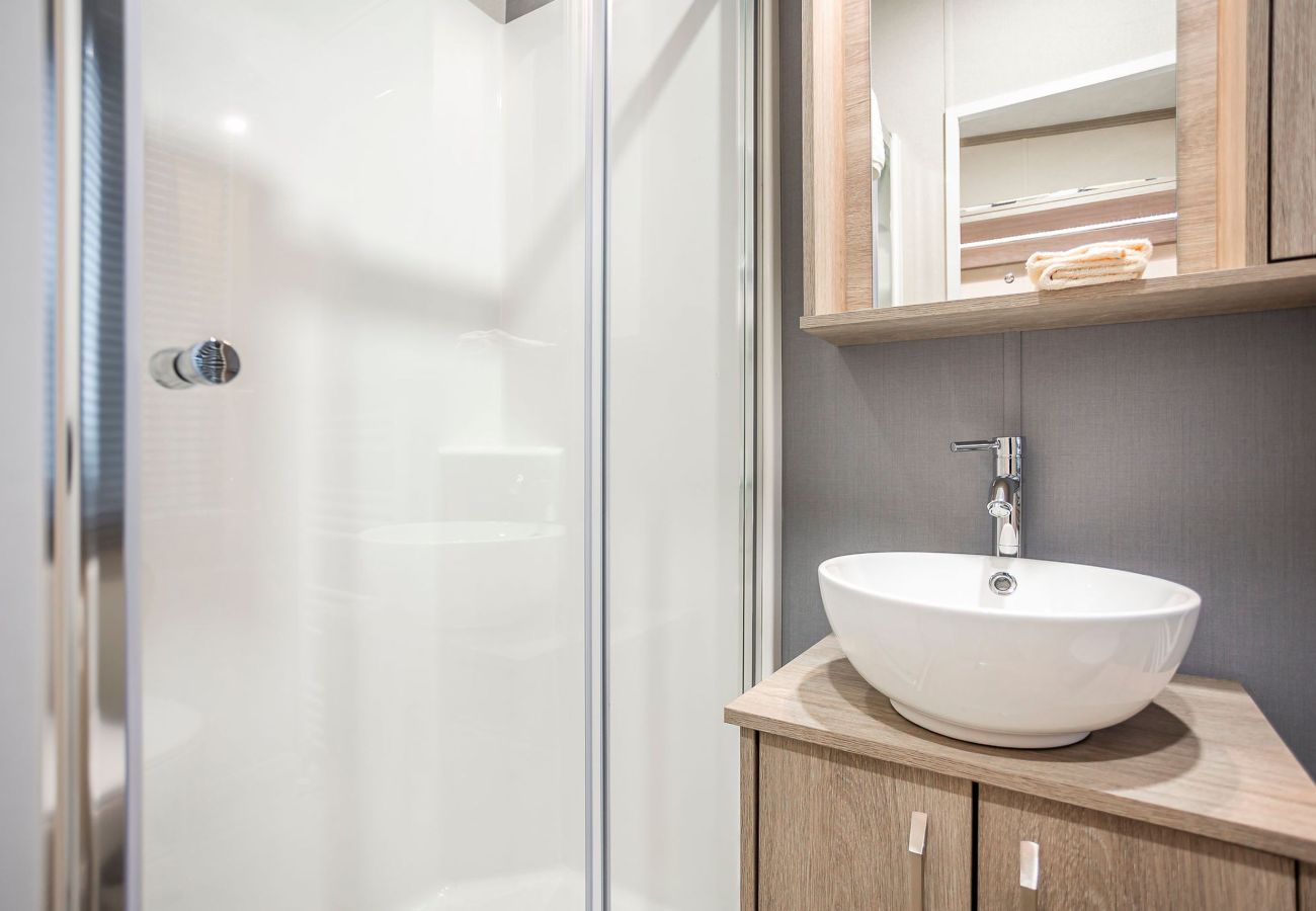 Mobile home in Strathkinness - Lodge No 35 | St Andrews Lodge Park