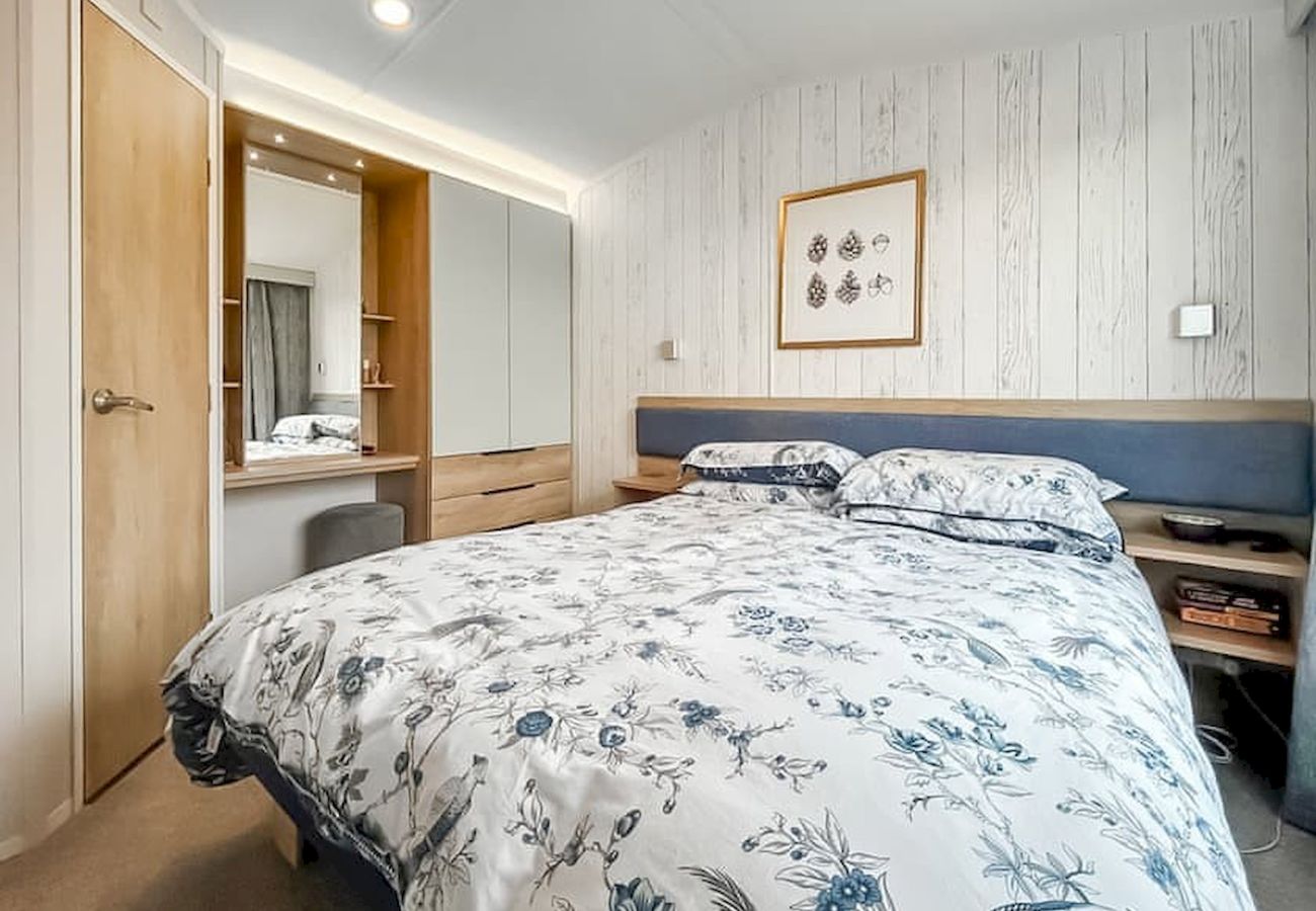 Mobile home in St Andrews - St Andrews Holiday Park | Swilken Sanctuary No 17