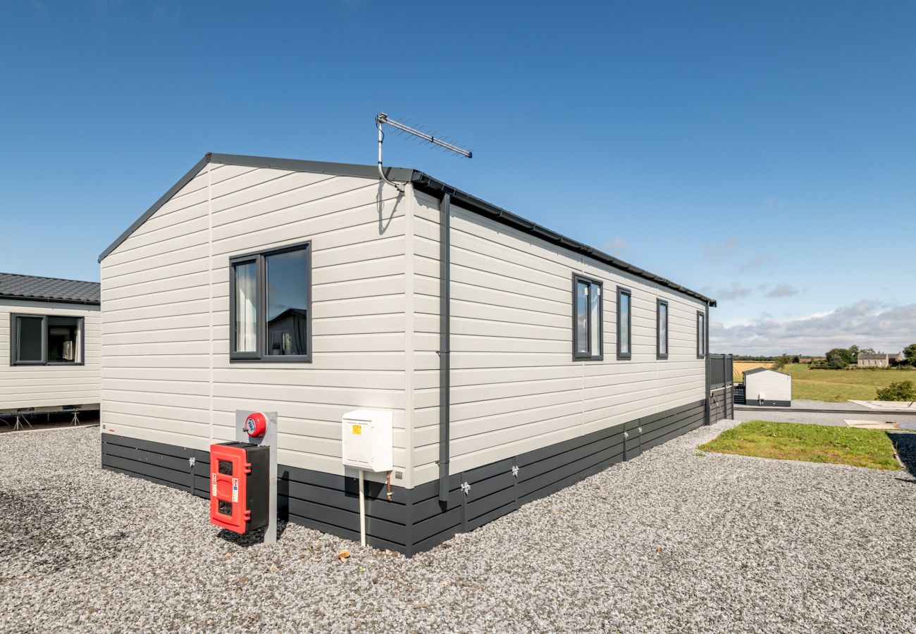 Mobile home in Cameron - Lodge No 173 | Stewart's Resort Cameron