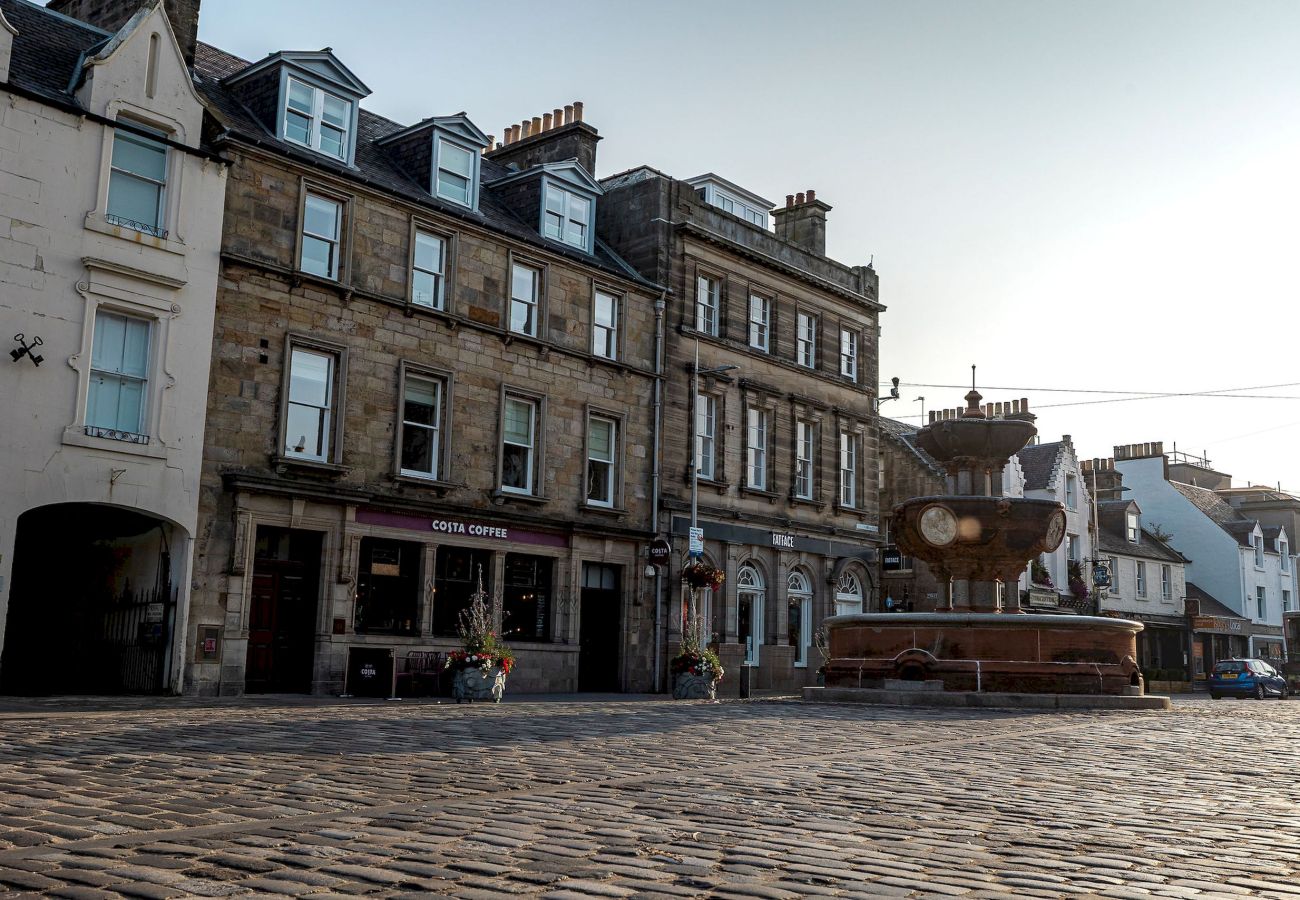 Ferienwohnung in St Andrews - Skye Sands | Market Street Apartment (E)