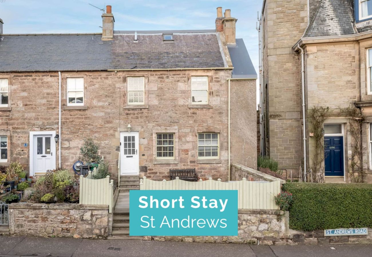 Casa adosada en Crail - Crail Town House - Sleeps 6