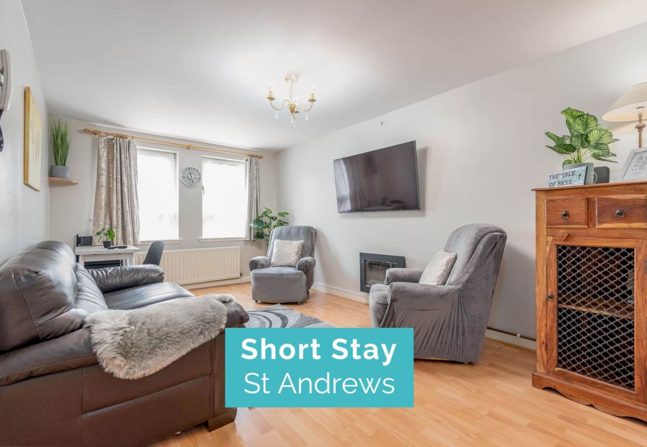 Apartamento en St Andrews - Eddie Court - Central 2 Bed Apartment - Parking