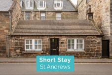 Cottage in St Andrews - The Golf Cottage | 30 Seconds to The...