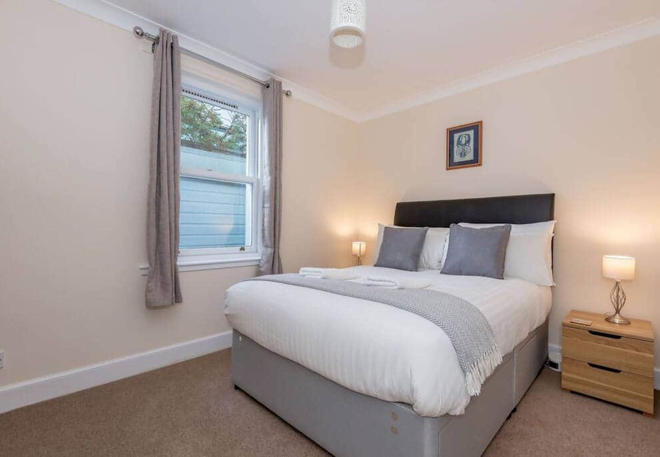 House in St Andrews - Achanair Cottage | Central St A