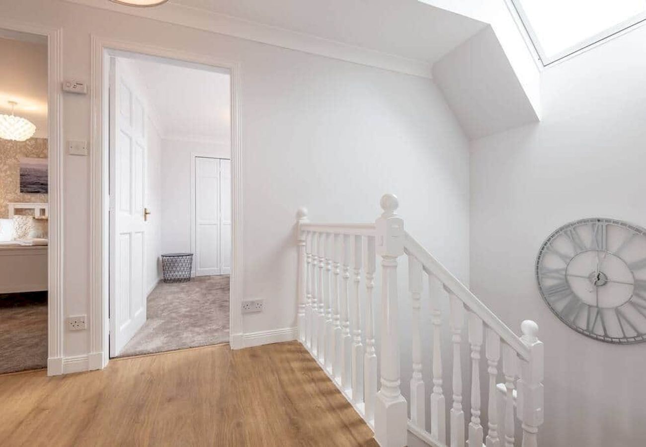 House in St Andrews - Abbey Villa | Central Boutique House with Parking