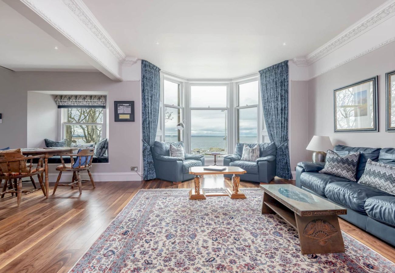 Apartment in St Andrews - Golfer's Dream | 100 yds to Old Course | Parking