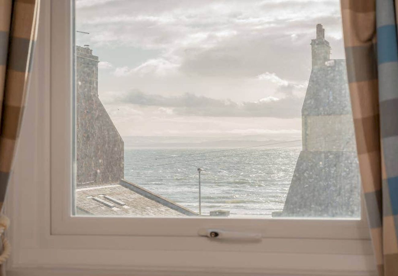 House in Elie - Stonesthrow Elie | 2 Mins to Beach | Free Parking