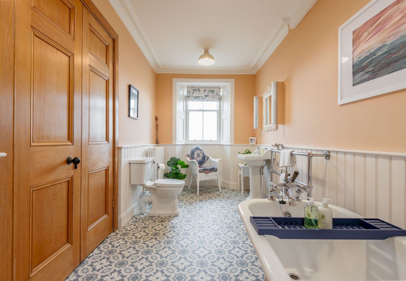 Country house in St Andrews - Easter Kincaple Farmhouse