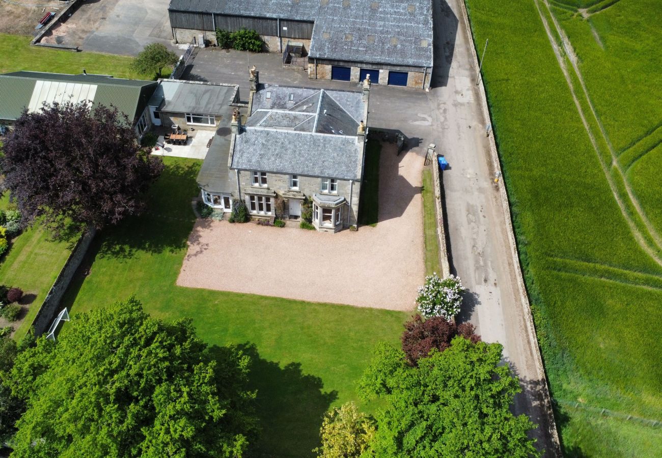 Country house in St Andrews - Easter Kincaple Farmhouse