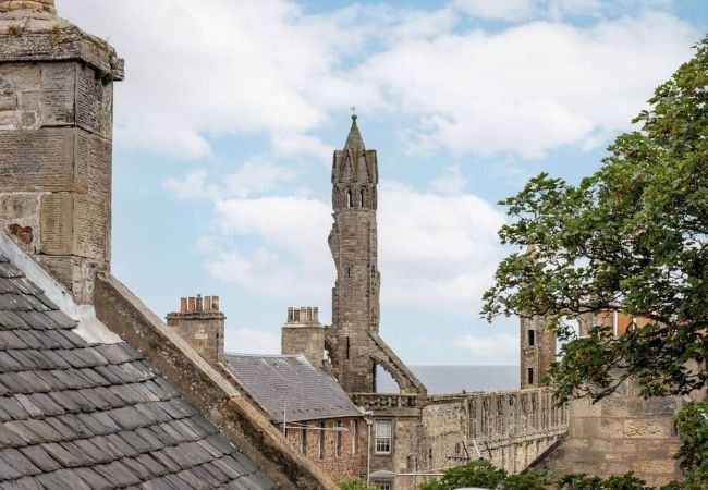 Apartment in St Andrews - Deluxe Penthouse Apartment w Roof Terrace