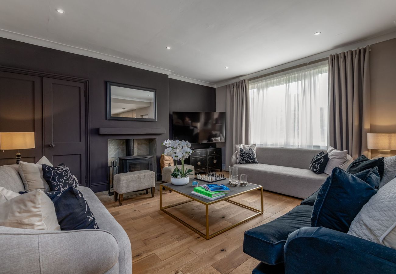 House in Kincaple - The Holm