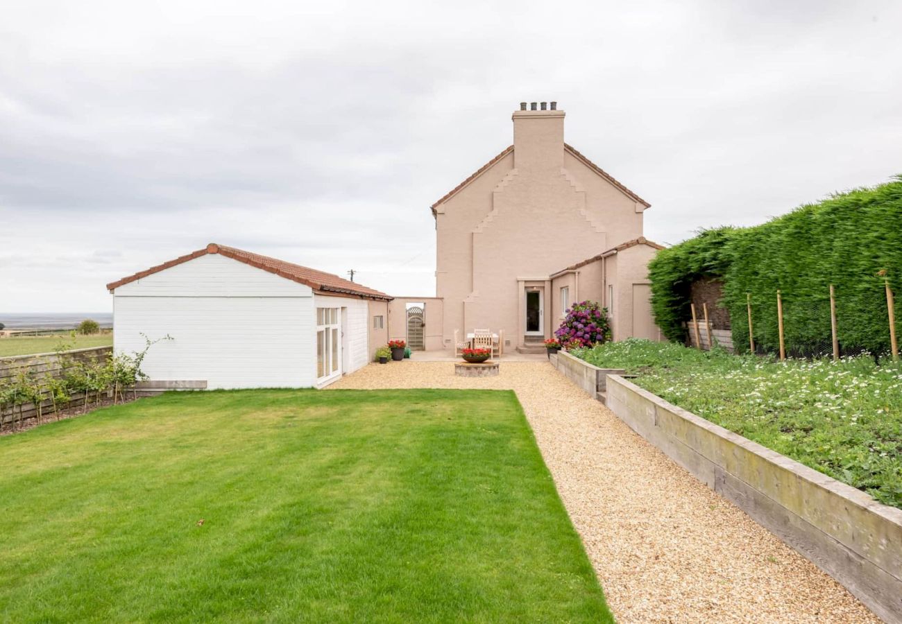 House in Kincaple - The Holm