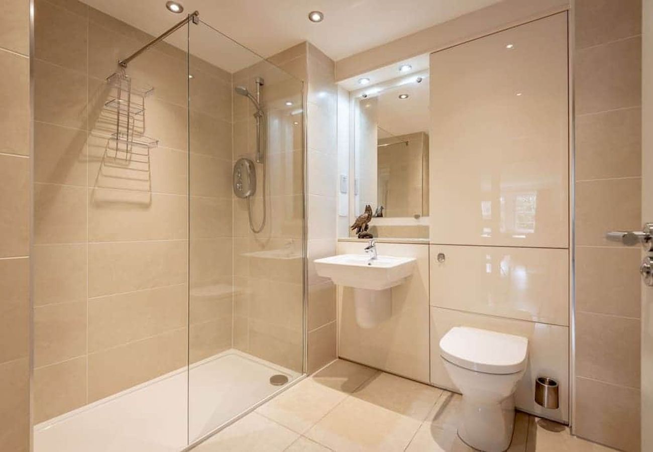 Apartment in St Andrews - Kinness House | Luxury Apartment | Free Parking